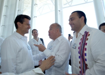 Cordial Encuentro Entre El Gobernador De Q Roo Y Candidato Presidencial En El Marco Del Foro Económico Mundial Sobre América Latina