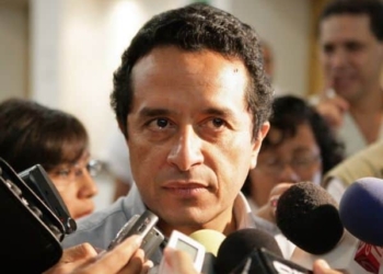 Carlos Joaquín se “cuadra” con el Gobernador Beto Borge