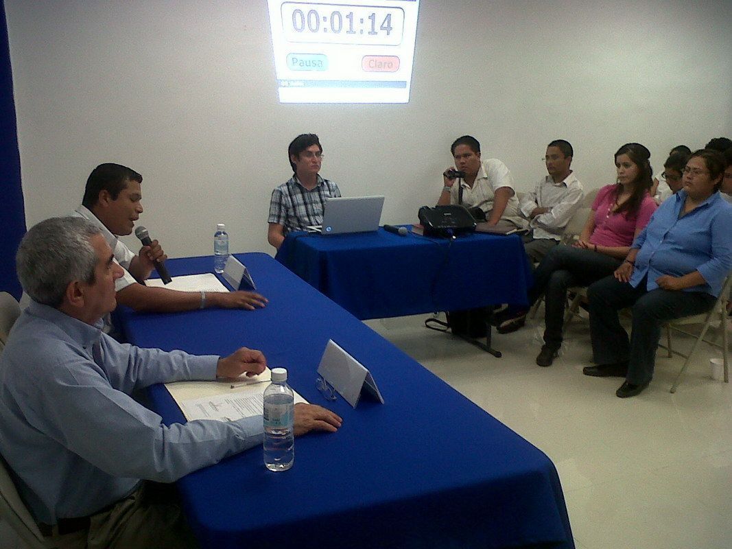 Debate entre precandidatos del PAN