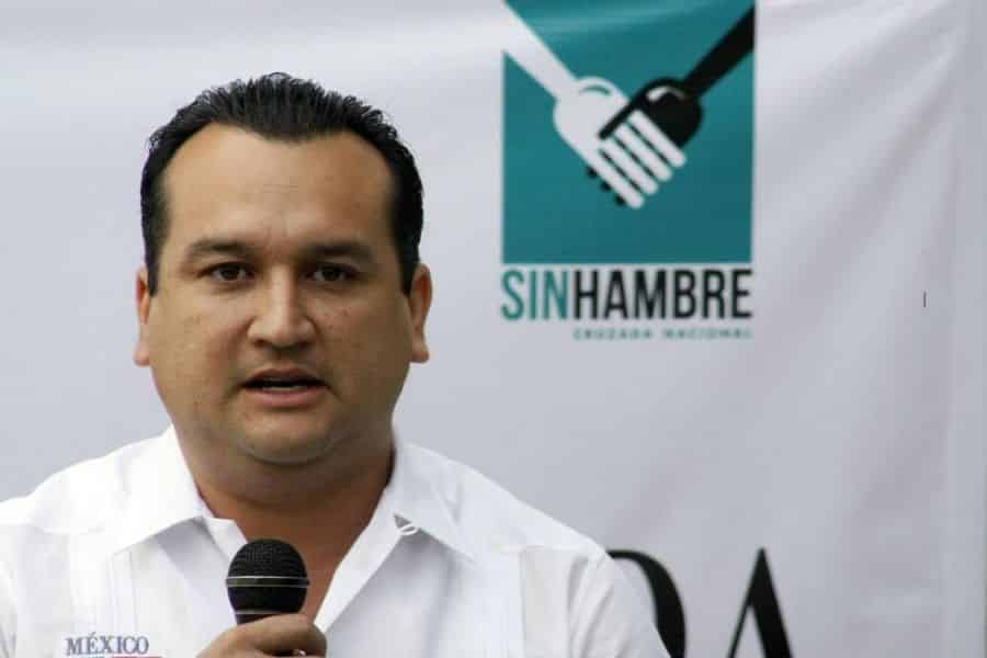 Traicionan a Fabián Vallado y lo “bajan” de la diputación federal
