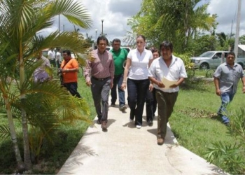 Recorre Marana Zorrilla de Borge comunidades de Bacalar