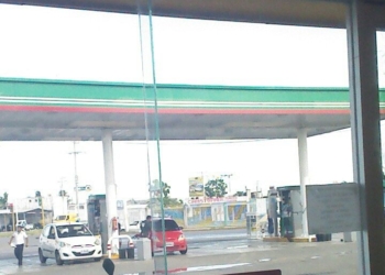 Lucran con gasolina de las patrulla de la policía estatal