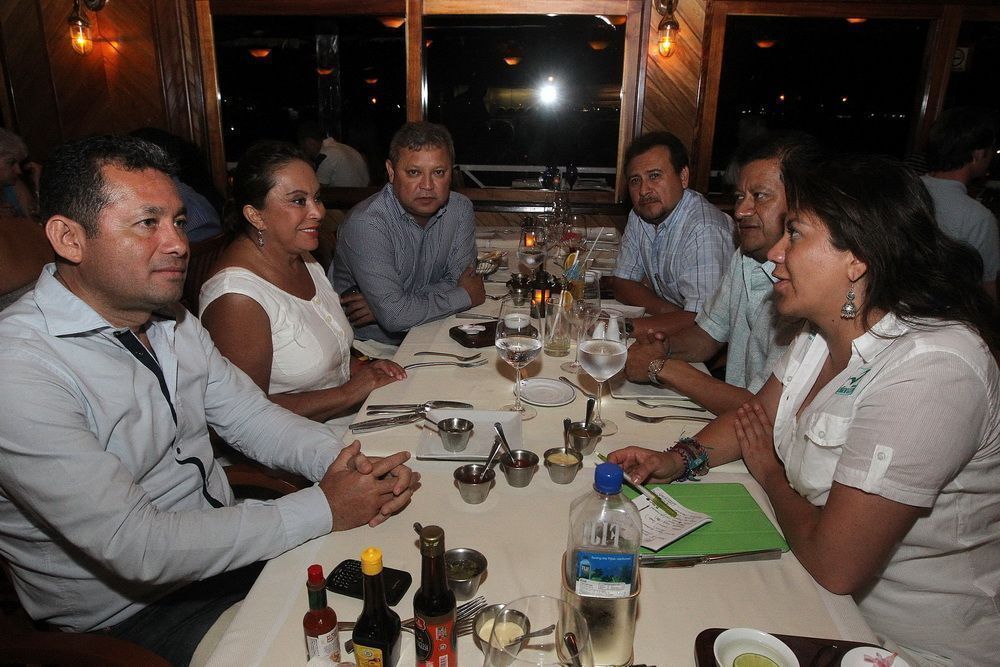 Reunion Elba Esther Gordillo con el PANAL en Quintana Roo
