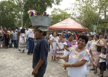 Se engala Rancho Viejo con la fiesta en honor a la virgen de Fatima