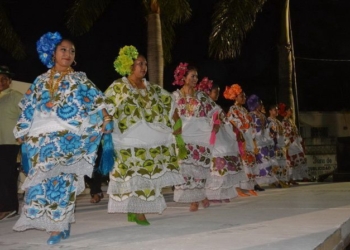 Ballet folklorico juvenil “Quinto Sol” del h. Ayuntamiento se presenta ante el publico carrilloportense