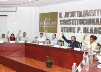 Los siete enanos del cabildo de Othon P. Blanco