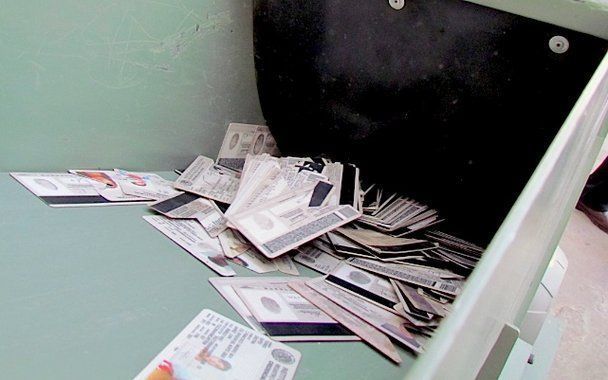 Audio nota: Más De 340 Mil Pesos Tirados A La Basura Por La Destrucción De Credenciales