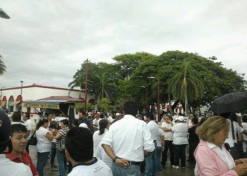 ¡Profesores al grito de guerra!