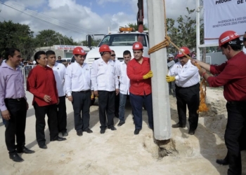 Pone en marcha el gobernador obras en colonias no regularizadas de Cancún