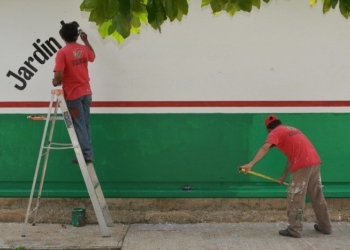 Inicia labores de remozamiento y pintura de los jardines de niños de esta ciudad
