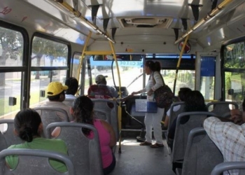 Y El Micro Apá