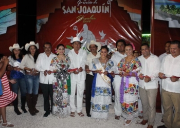 Levanta el telón  la  Feria de San Joaquín, Bacalar 2014