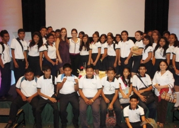 Voluntariado del Congreso fomenta prevención del bullying