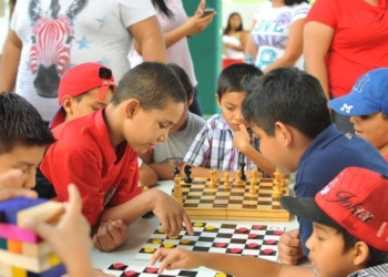 Promueve Mauricio Góngora programas y actividades que refuerzan el tejido social en Solidaridad