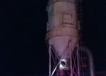 Se incendia contenedor de aserrín en el Parque Industrial