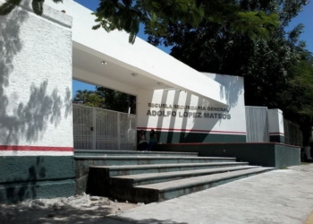Secundaria federal Adolfo López Mateos, bajo rendimiento escolar y escándalos
