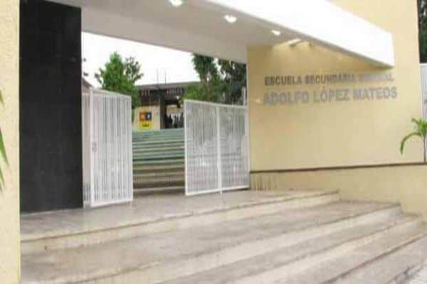 Alumna de la Adolfo López Mateos intenta quitarse la vida por Bullying