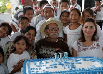 Festejan 118 Años De Vida De Don Jesús Castillo Rangel