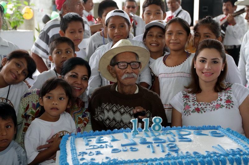 Festejan 118 Años De Vida De Don Jesús Castillo Rangel