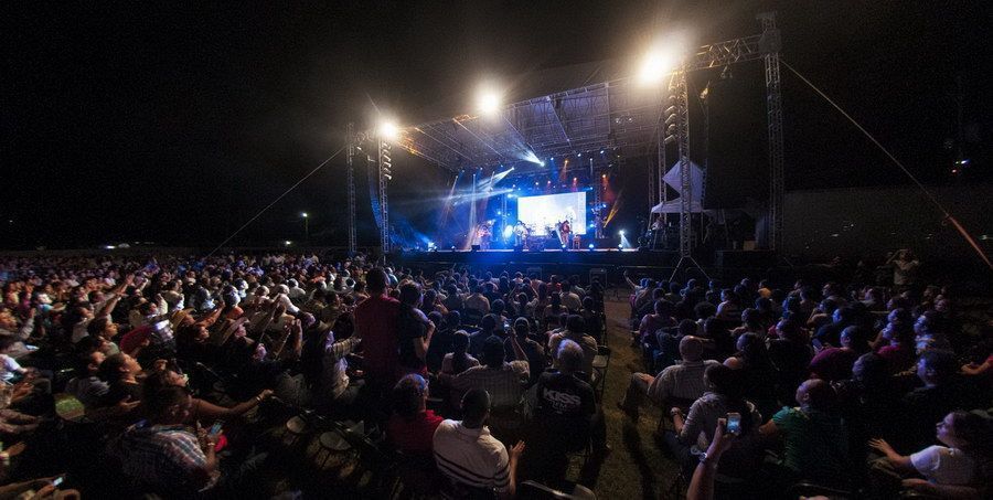 Magno festejo en Bacalar con el grupo Intocable por los 40 años de Quintana Roo