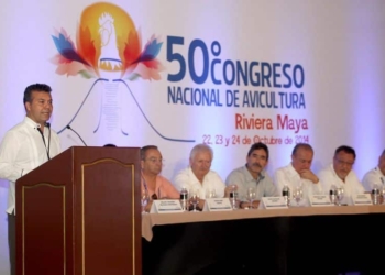 Mauricio Góngora inaugura 50 Congreso Nacional de Avicultura
