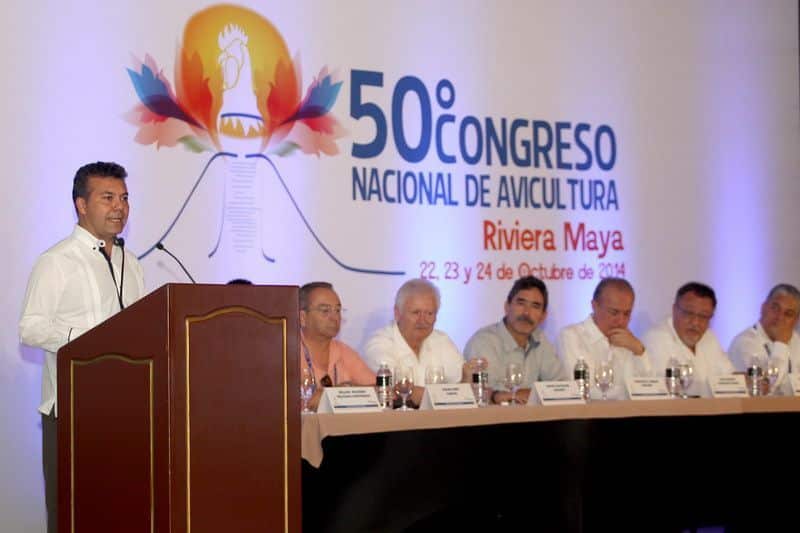 Mauricio Góngora inaugura 50 Congreso Nacional de Avicultura