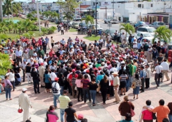 Colonos reclaman al municipio de OPB no colaborar para pavimentar calles