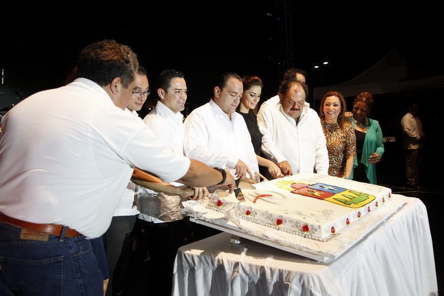 Quintana Roo, Estado Con Gran Futuro: Roberto Borge
