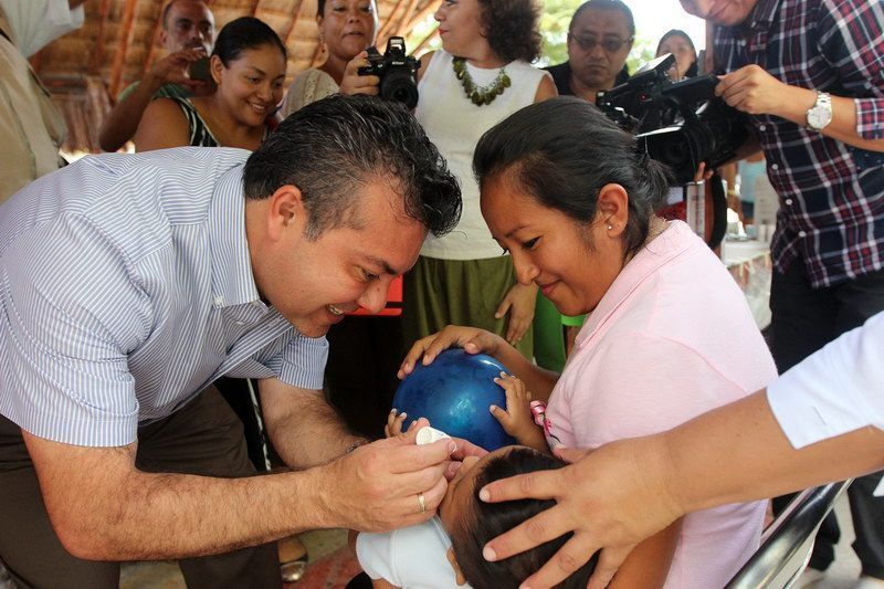 Inicia Mauricio Góngora la tercera Semana Nacional de Vacunación en Solidaridad