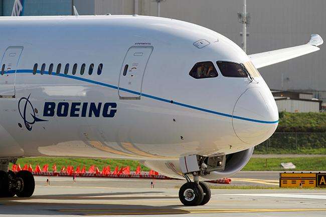 Aterrizó en Edomex el nuevo avión presidencial