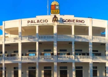 “12 al patíbulo de los diputados y diputadas”