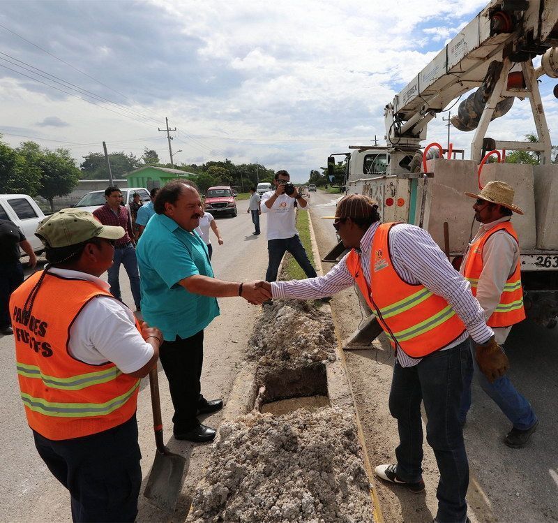 Instalan alumbrado público en 6 comunidades