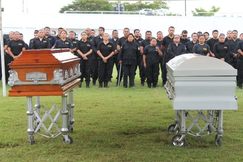 Con honores de Estado despiden a los dos Policías Ministeriales