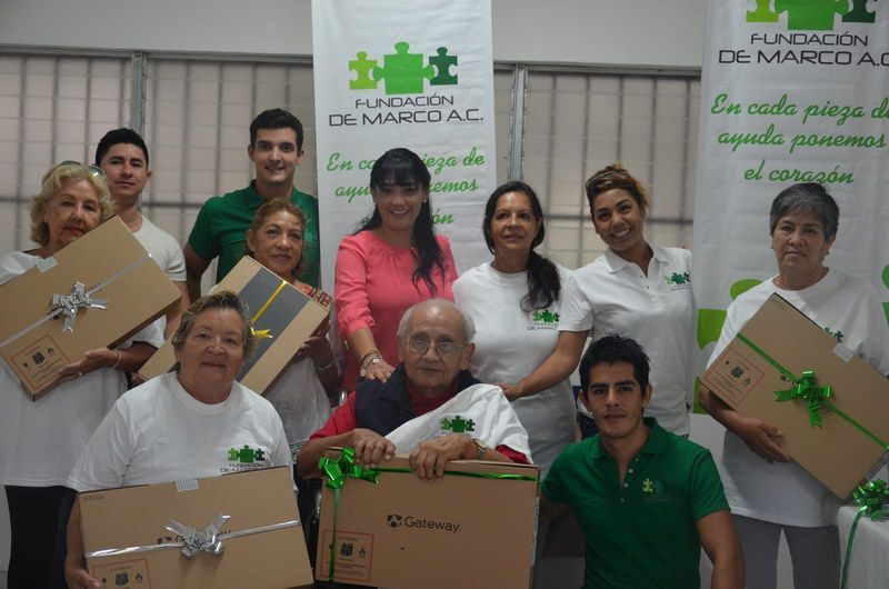 DIF Solidaridad recibe donación de computadoras