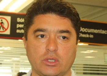 En 2016 llegarán más vuelos estadounidenses a QROO: Félix González