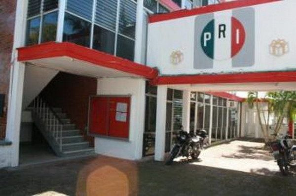 El sábado se reúne “plana mayor” del PRI para definir método de selección de candidatos: Pedro Flota
