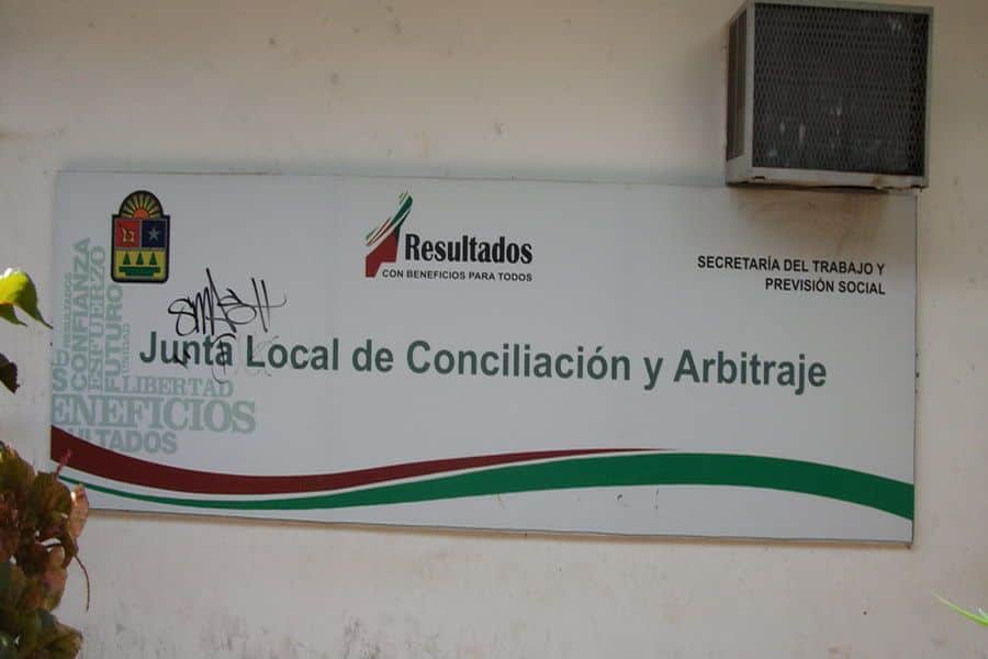 Funcionarios de la Junta Local de Conciliación protegen a empresa en detrimento de trabajadores (1 de 2 partes)