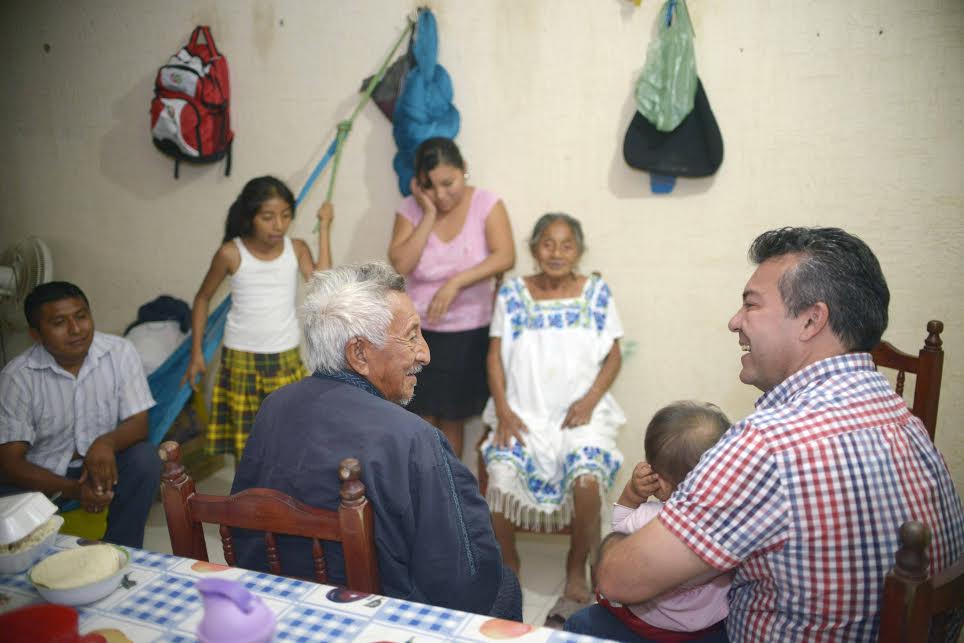Mauricio Góngora da soluciones inmediatas a las necesidades de la ciudadanía
