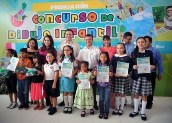Premia CDHEQROO en Solidaridad Concurso Estatal de dibujo sobre derechos de niñas y niñas