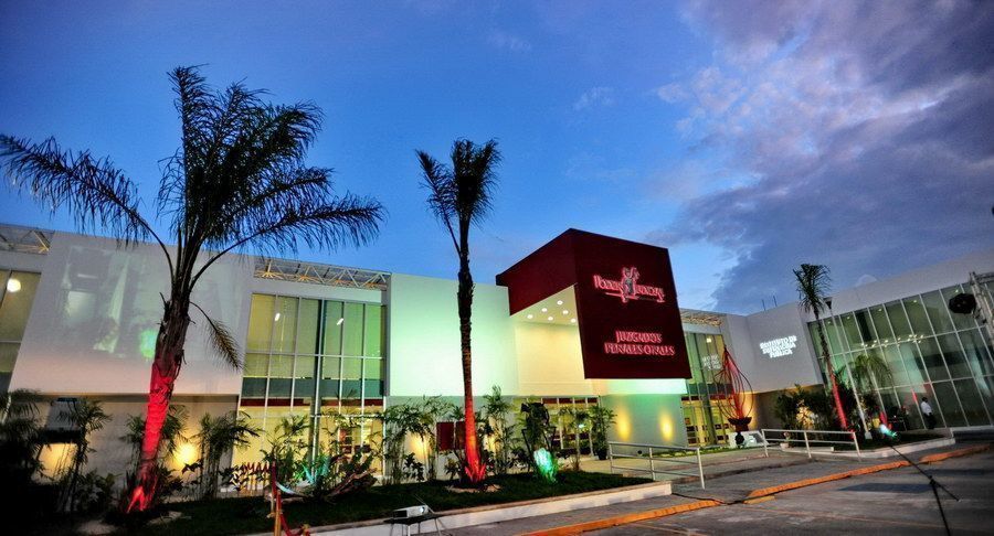  Exhiben y queda en entre dicho el nuevo Sistema de Justicia Penal Acusatorio y Oral de Quintana Roo