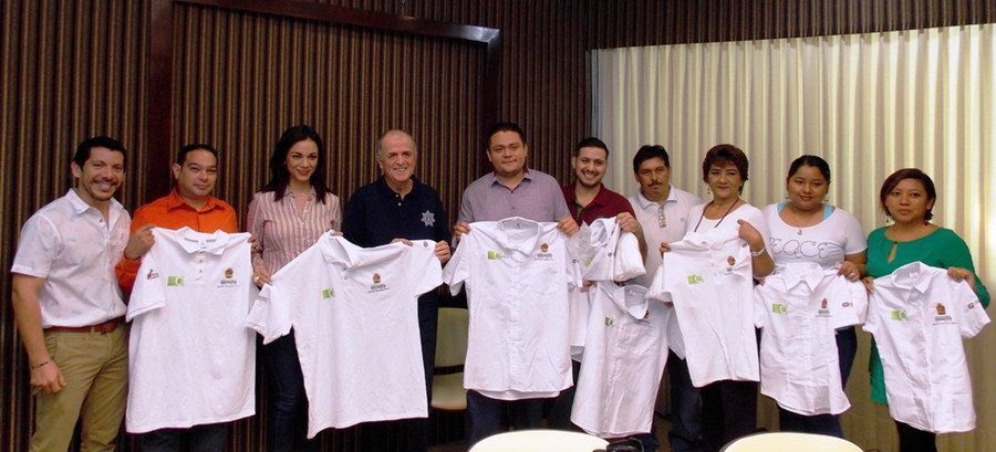  Uniforman a empleados del C-4 de QROO