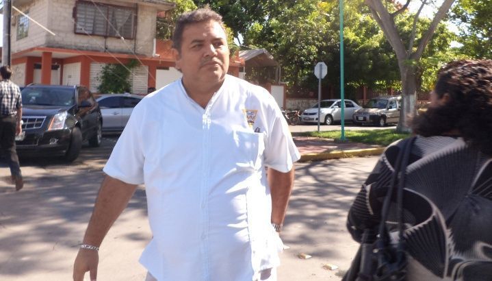 Socios-ayudantes denuncian presión de “El catrín” para reelegirse en el SUCHAA