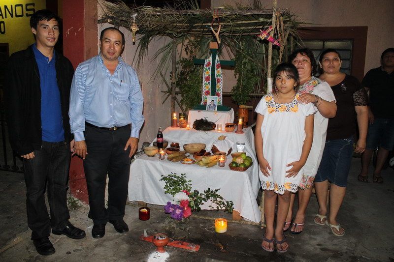 Hanal Pixán por el rumbo de La Socorrito