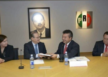 «Prosperidad para todos los mexicanos, estamos definiendo el futuro» Mauricio Góngora en el PRI Nacional al presentar las conclusiones de la Comisión de Población del CPN