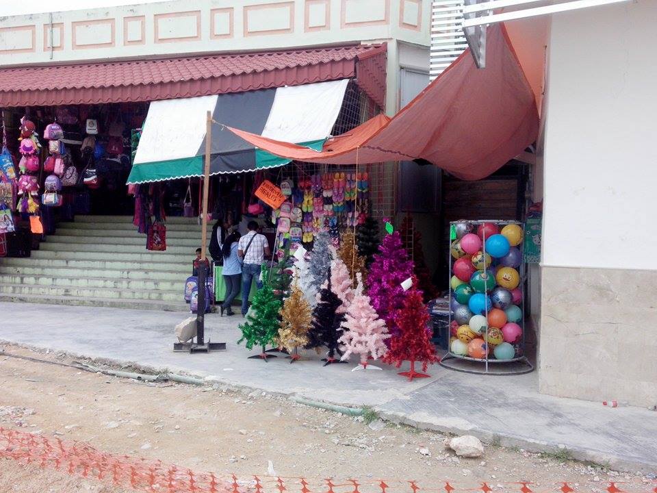 Locatarios de Chetumal en espera de la “fiebre navideña”