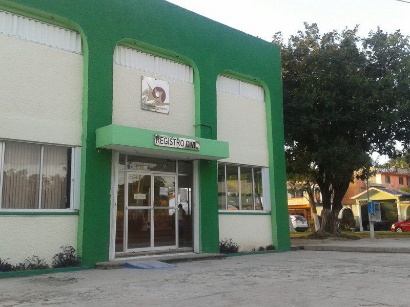 Primera boda gay en Chetumal. Un ex marine estadounidense y un chetumaleño formalizan relación sentimental