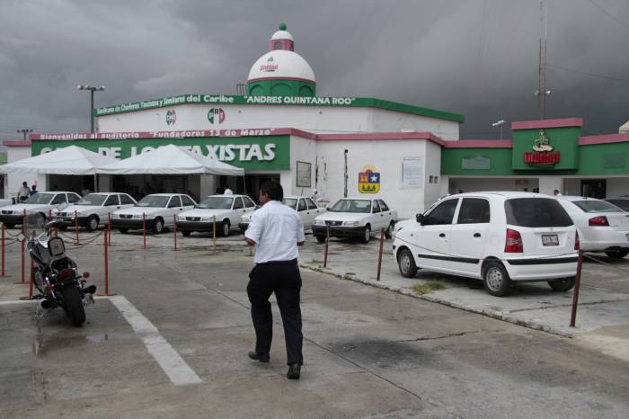 “Se enturbia” elección del sindicato de Taxistas de Cancún