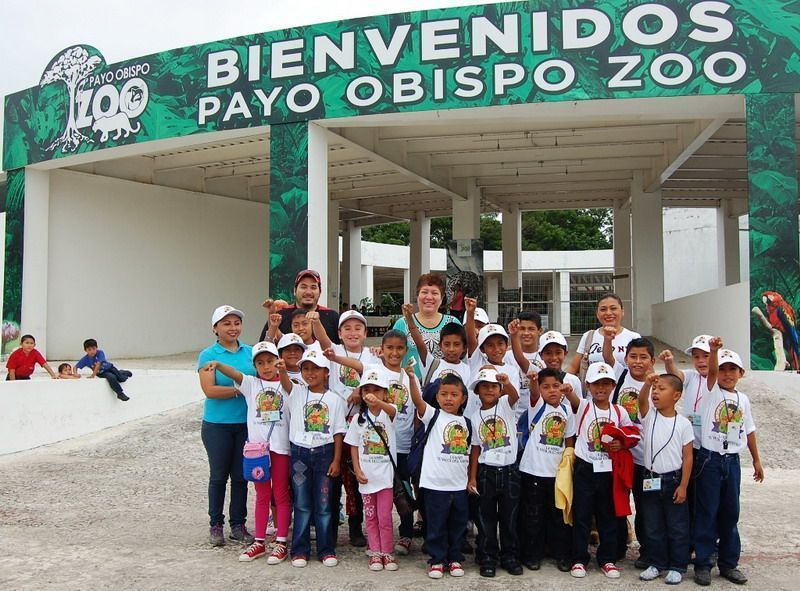 Niños de la zona limítrofe visitan el Zoológico