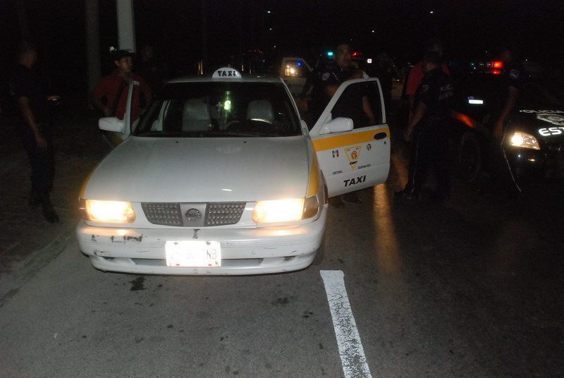 Asaltan a taxistas y le “bajan” 500 pesotes