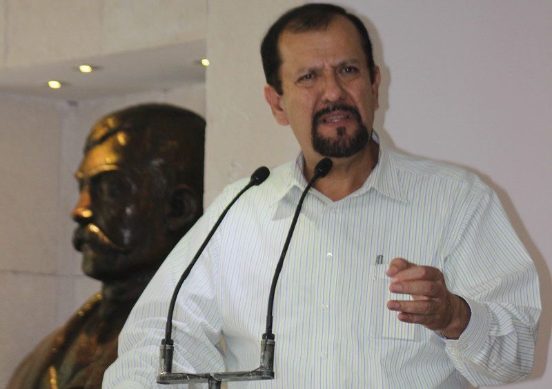 Manuel Cota Jiménez, Líder De La Cnc, Usa Tecnología Para Comunicarse Con Campesinos Del País